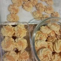 KUE KERING SAGU KEJU ( kemasan toples 1kg )