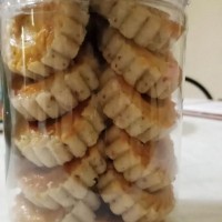 KUE KERING KACANG ( kemasan toples 500 gram )